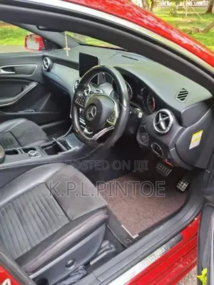 Mercedes Benz CLA 180 2016