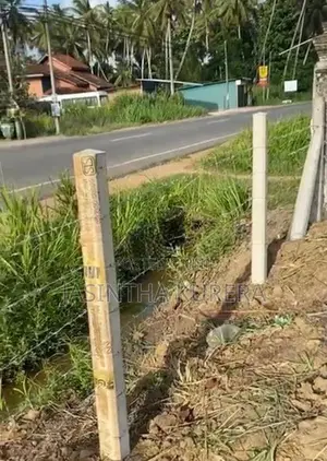Prime Land Facing Main Road Pallewela