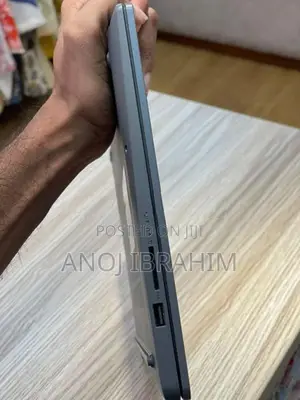 Lenovo IdeaPad Slim 3