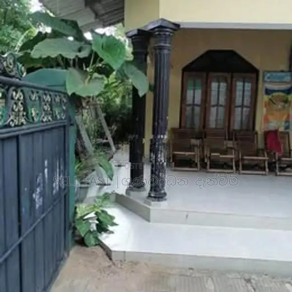 Two Story House for sale in Facing Airpiort Karunayake