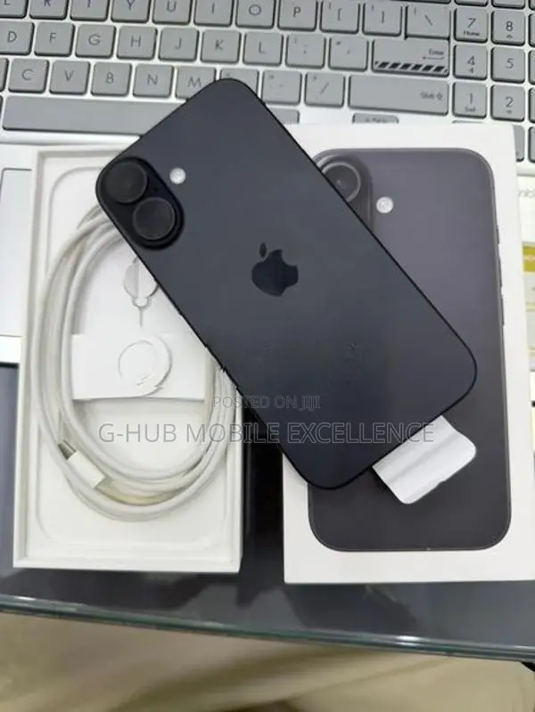 Apple iPhone 16 256GB (Used)