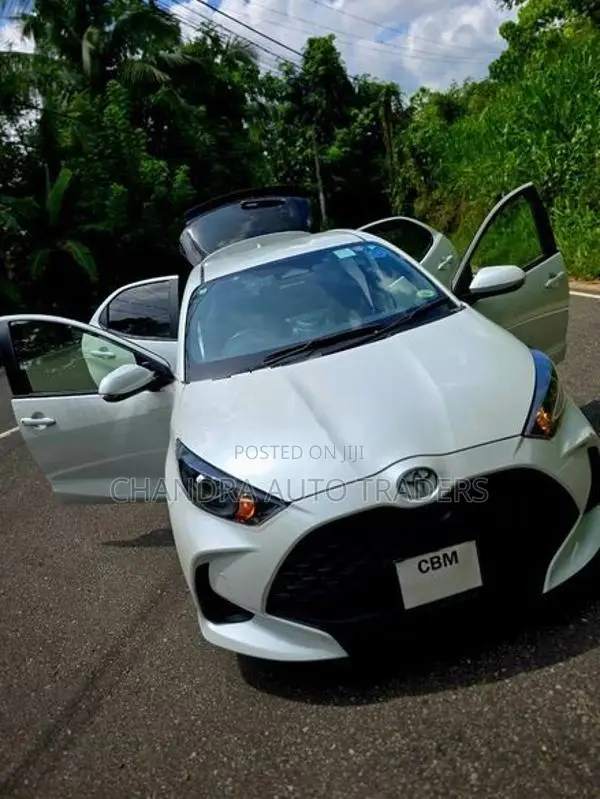 Toyota Yaris X 2024