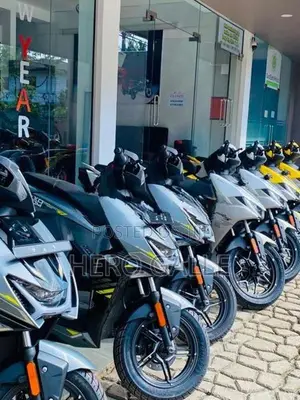 Hero XOOM 125R 2026