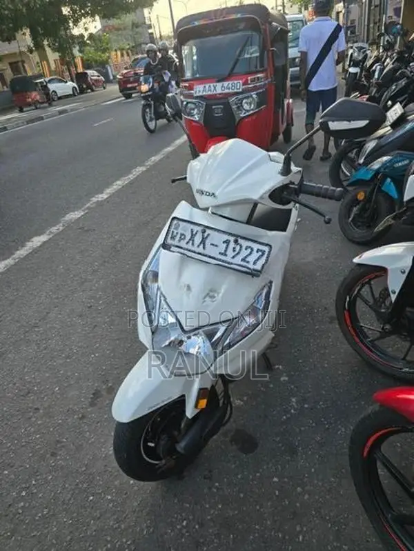 Honda Dio 2012