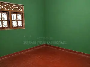 House with 80 Perches Land for Sale in Naula, Matale District