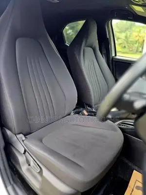 Toyota Yaris X 2024