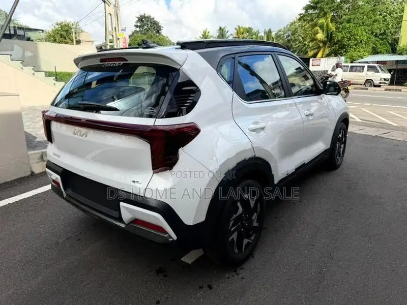 Kia Sonet GTX Plus 2026