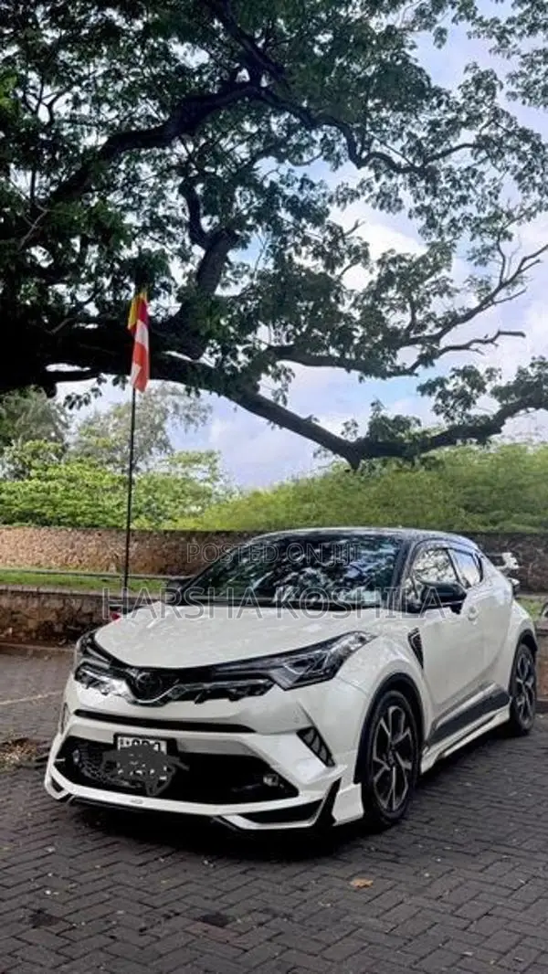 Toyota CHR NGX10 2018
