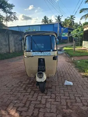 Bajaj RE Three Wheeler 2004