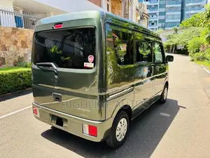 Suzuki Every 2025