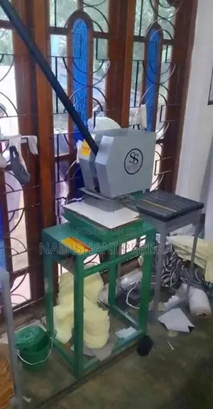 Foot Wear Cutting Machine