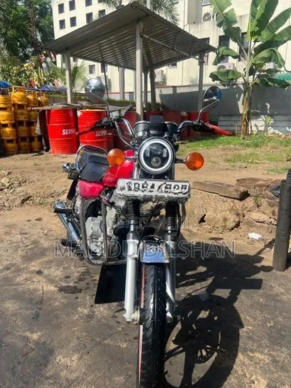 Suzuki GN 125 2017