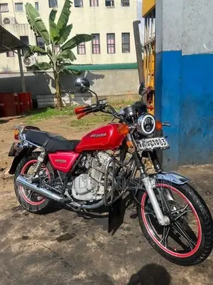 Suzuki GN 125 2017