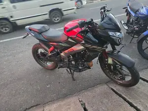 Bajaj Pulsar NS200 2025