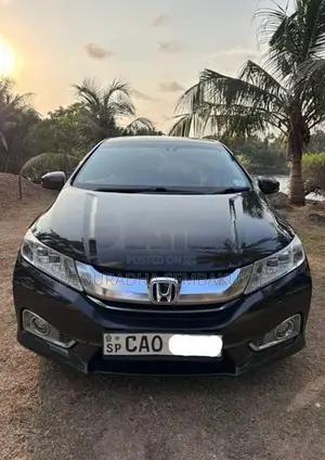 Honda Grace 2014
