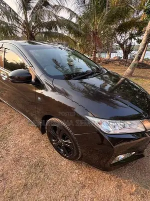 Honda Grace 2014
