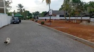 Land for Sale in Wattala Uswetakeiyawa Walking Distance to Ja Ela Road