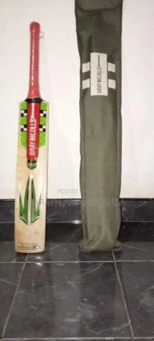 Gray Nicolls Bat