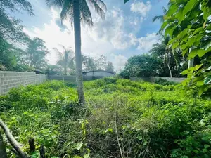 8-Perch Land with Boundary Wall in Habarakada