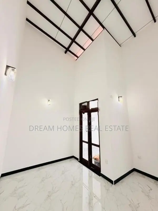 Brand New Modern 3 Bed House for Sale – Kiriwaththuduwa