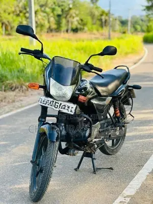 Bajaj Platina 100 2013
