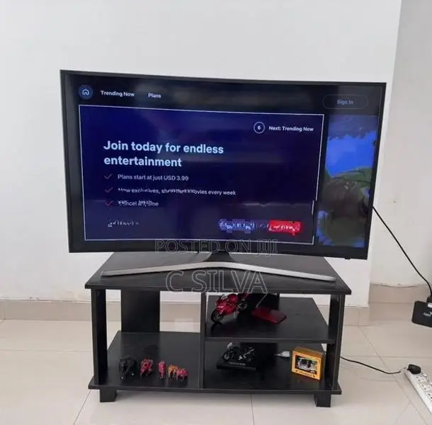 Samsung 49-Inch 4K Ultra HD Curved Smart TV