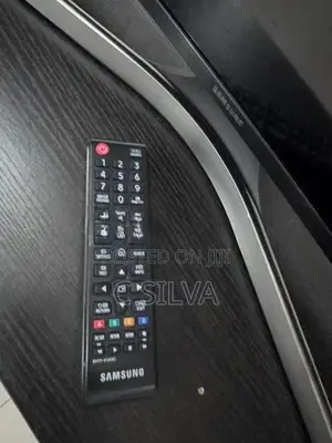Samsung 49-Inch 4K Ultra HD Curved Smart TV