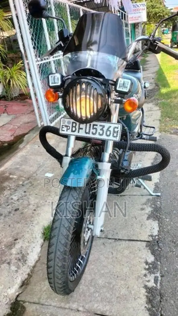 Royal Enfield Rumbler 2017