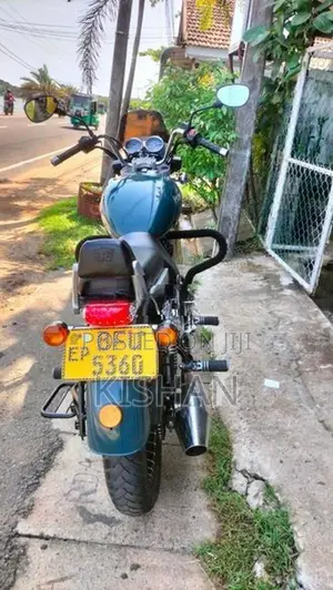 Royal Enfield Rumbler 2017