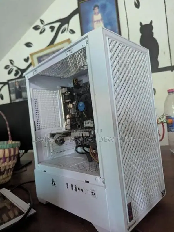 i3 10th Gen 8GB Ram 256gb NVMe Desktop Computer