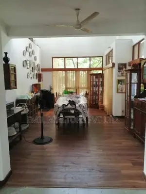 Spacious 6 Bedroom House with Annex for Sale Rajagiriya (EM026SR)