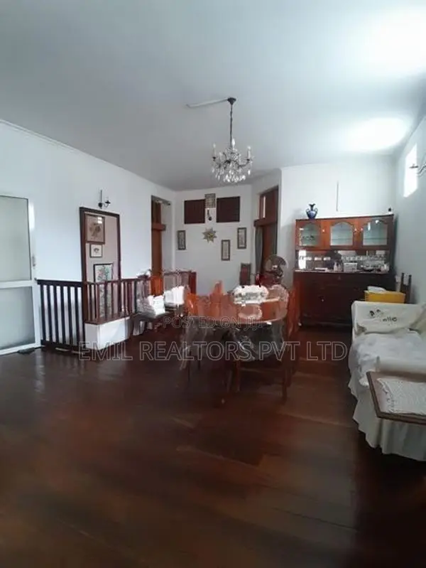 Spacious 6 Bedroom House with Annex for Sale Rajagiriya (EM026SR)