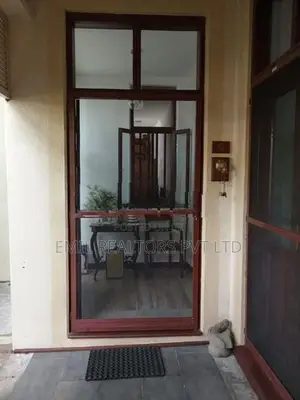 Spacious 6 Bedroom House with Annex for Sale Rajagiriya (EM026SR)