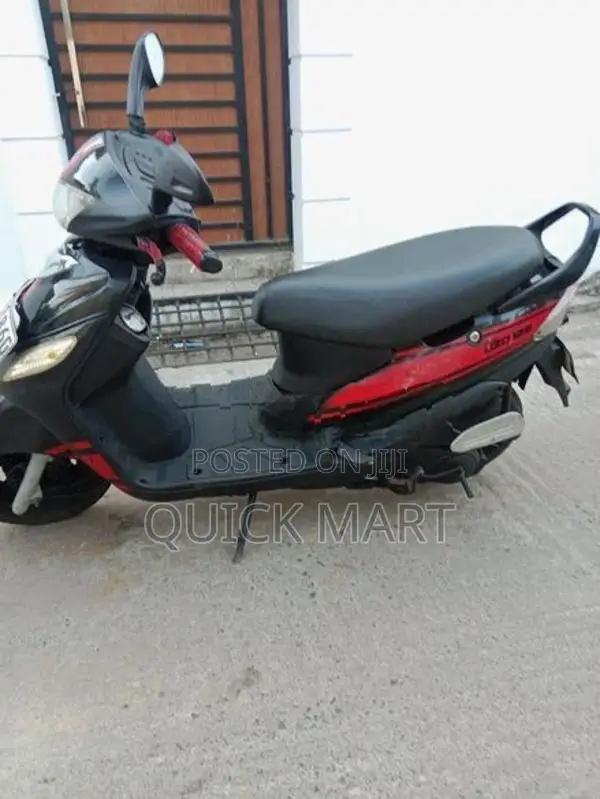 Mahindra Uzo 125 2017