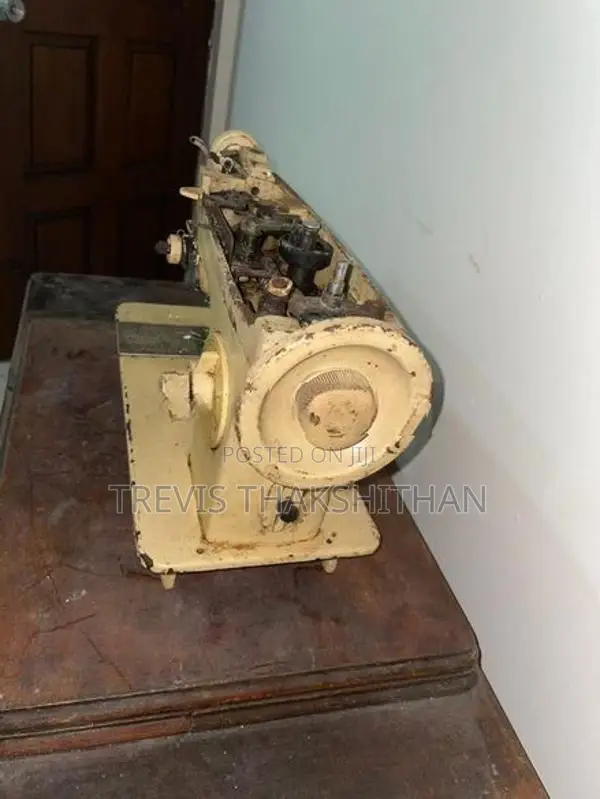 Singer Sewing Machine