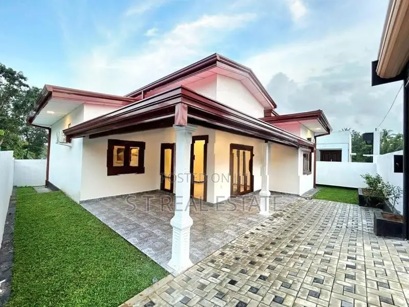 Newly Build Single Storey House for Sale in Meegoda