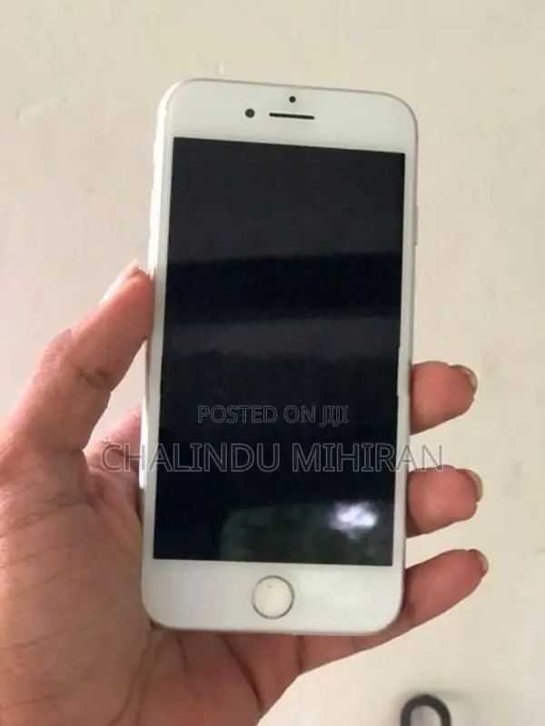 Apple iPhone 7 128GB (Used)