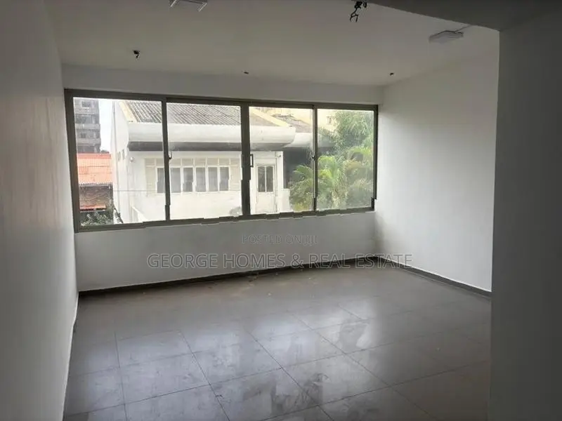 5 Story Commercial Place for Rent Bambalapitiya