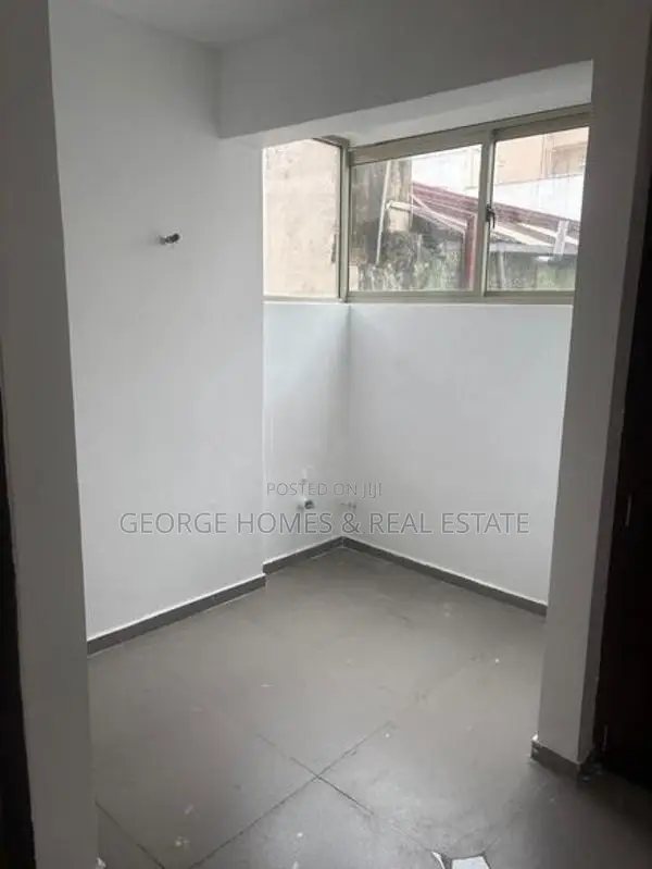 5 Story Commercial Place for Rent Bambalapitiya