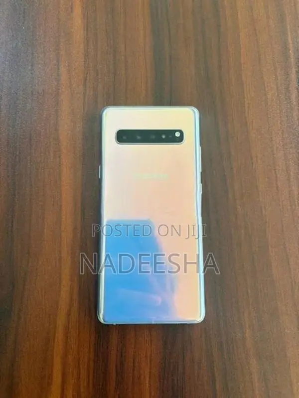 Samsung Galaxy S10 5G (Used)