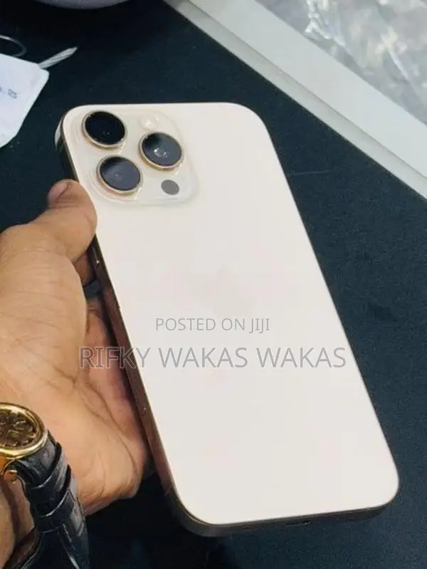Apple iPhone 16 Pro Max (Used)