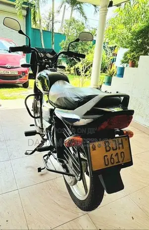 Bajaj CT100 ES 2024
