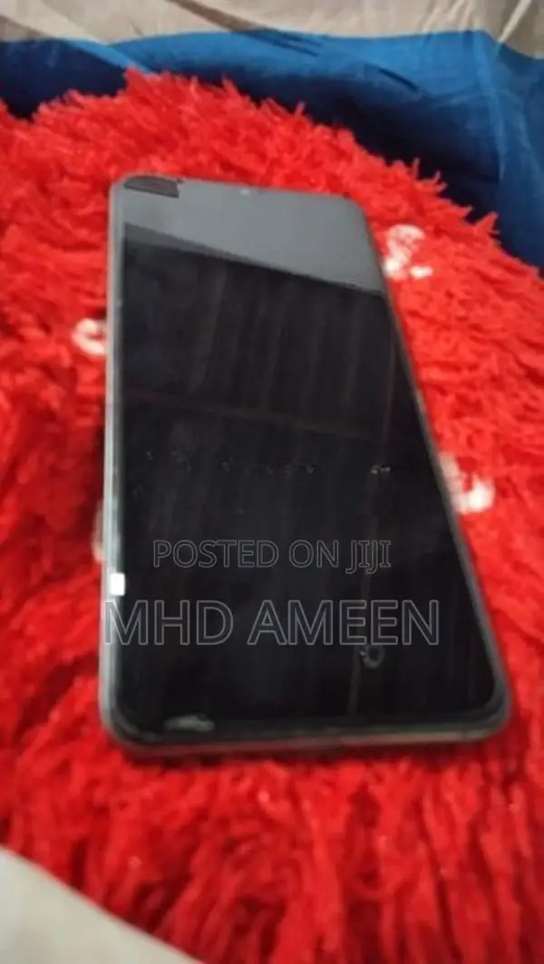 Samsung Galaxy M33 128GB (Used)