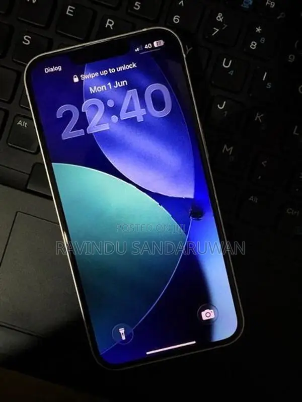 Apple iPhone 13 (Used)