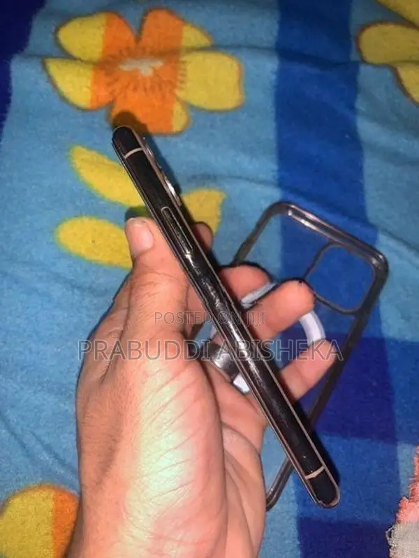 Apple iPhone 11 Pro (Used)