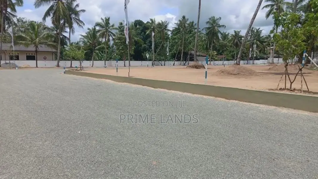 Land for Sale in Kadawatha Webada Road