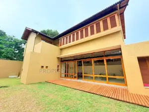 Nugegoda Award-Winning Architect Designed Luxury House for Sale