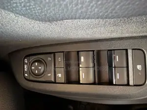 Toyota Yaris G LED 2024