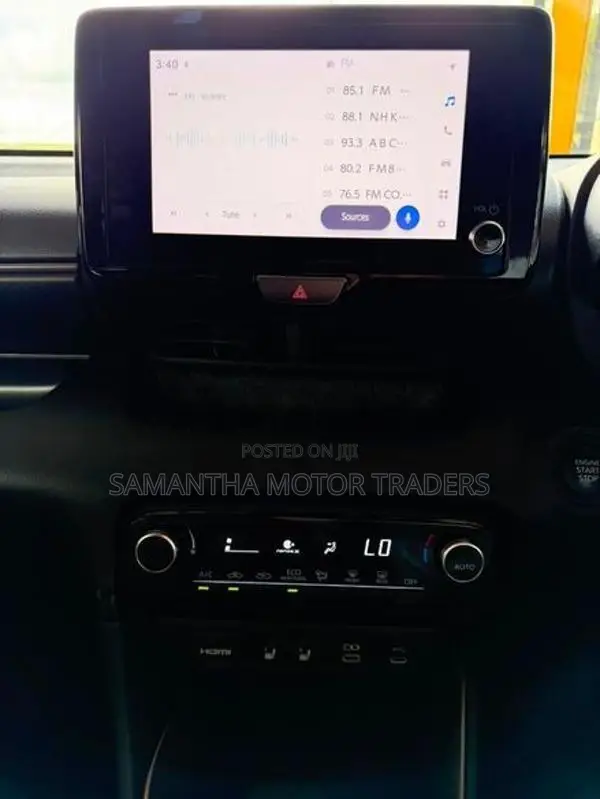 Toyota Yaris G LED 2024