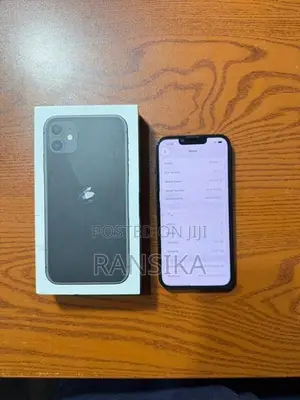 Apple iPhone 13 (Used)